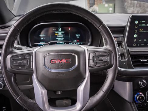 Used 2022 GMC Yukon SLT image 15