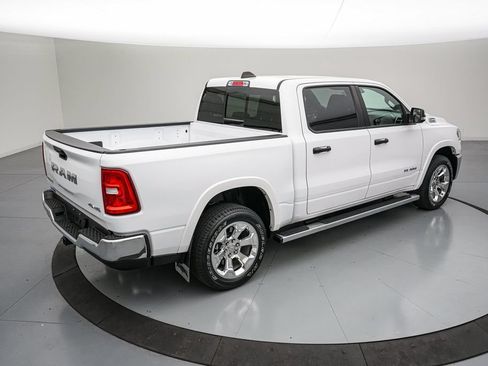 Used 2025 RAM 1500 Big Horn AWD/4WD image 4