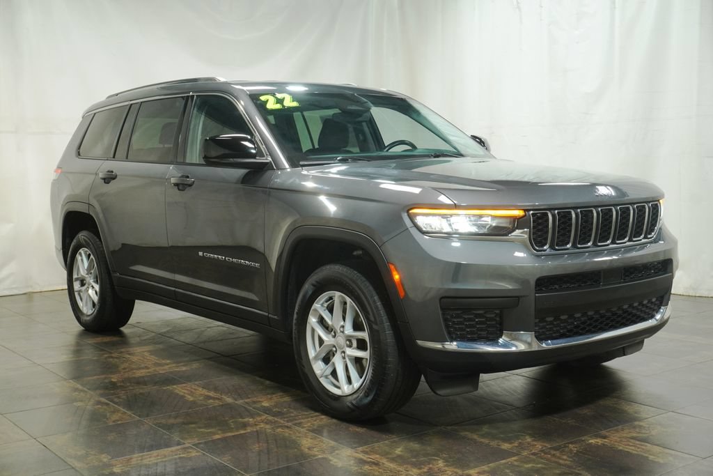 Used 2022 Jeep Grand Cherokee L Laredo w/ Luxury Tech Group I AWD/4WD image 1