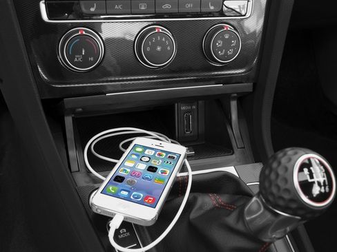 Used 2017 Volkswagen GTI S image 16