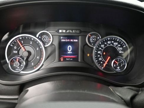 Used 2025 RAM 3500 Big Horn AWD/4WD image 30