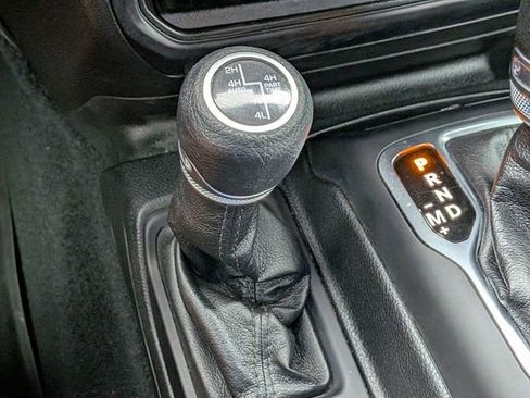 Used 2023 Jeep Wrangler Unlimited w/ Sun & Screen Package AWD/4WD image 26