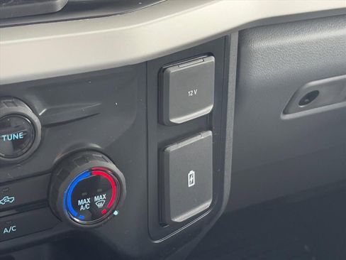 New 2026 Ford F250 XL w/ XL Chrome Package image 18