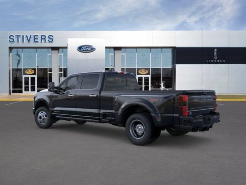 New 2026 Ford F350 4x4 Crew Cab DRW Super Duty image 5