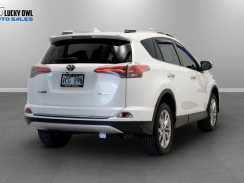 Used 2017 Toyota RAV4 Limited FWD image 4