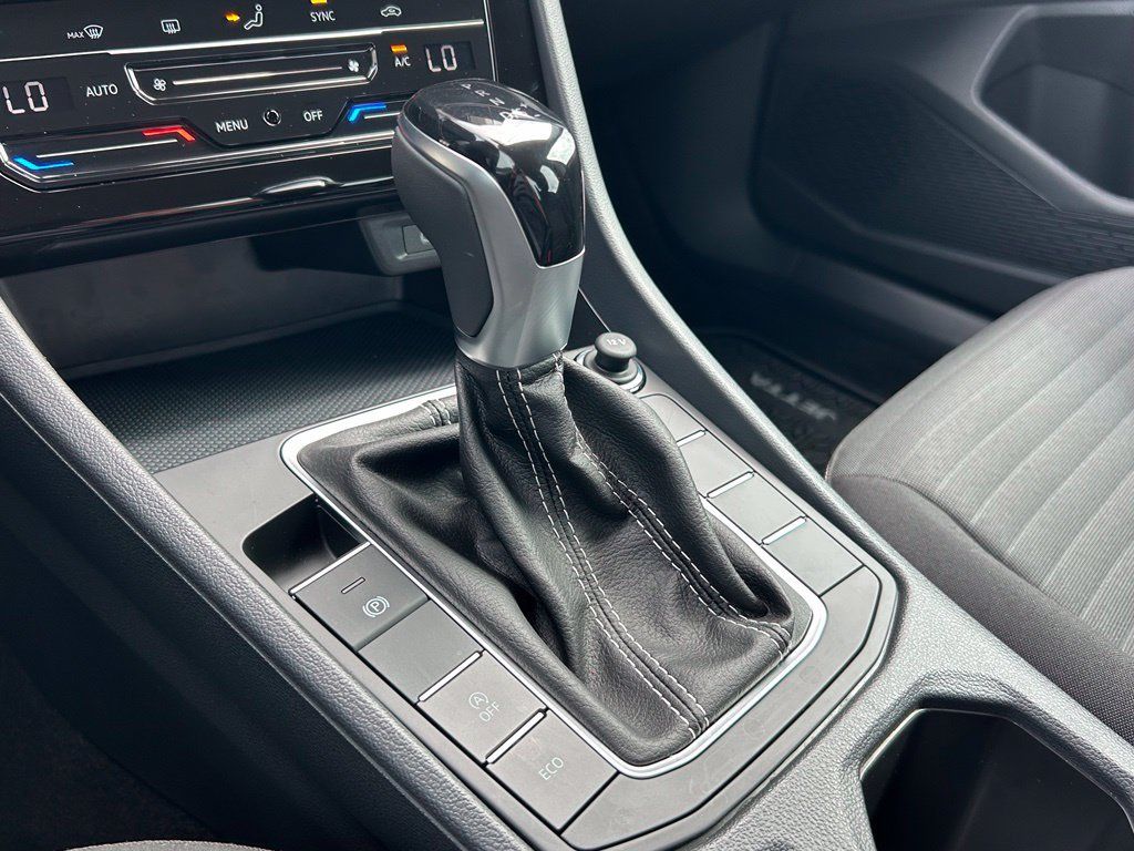 Certified 2026 Volkswagen Jetta S FWD image 33