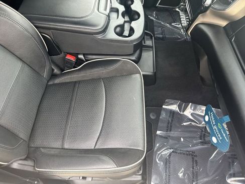 Used 2024 RAM 2500 Laramie image 29