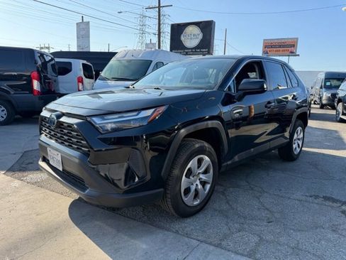 Used 2023 Toyota RAV4 LE image 3