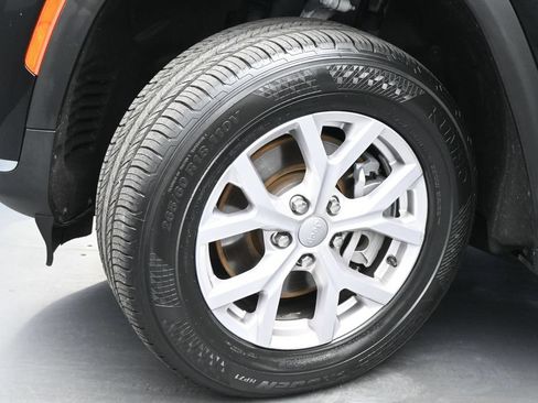 Used 2022 Jeep Grand Cherokee L Limited RWD image 27