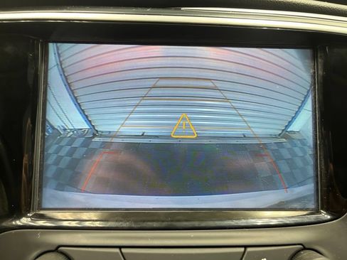 Used 2020 Buick Envision Essence FWD image 13