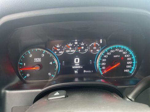 Used 2018 GMC Sierra 2500 Denali w/ Duramax Plus Package AWD/4WD image 42