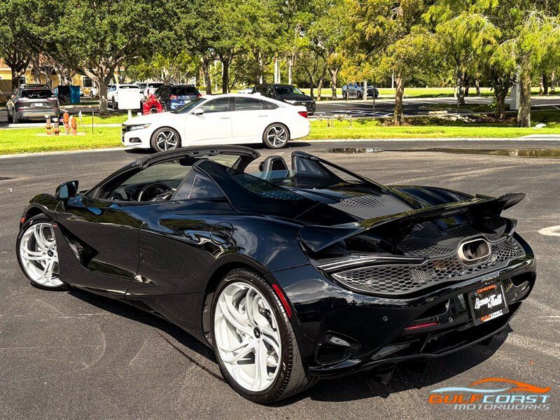 Used 2024 McLaren 750S Spider RWD image 41