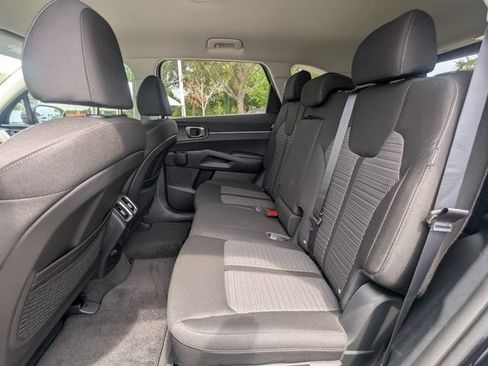 New 2026 Kia Sorento LX FWD image 16