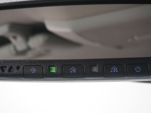 Used 2018 Toyota Tundra SR5 w/ SR5 Upgrade Package image 24