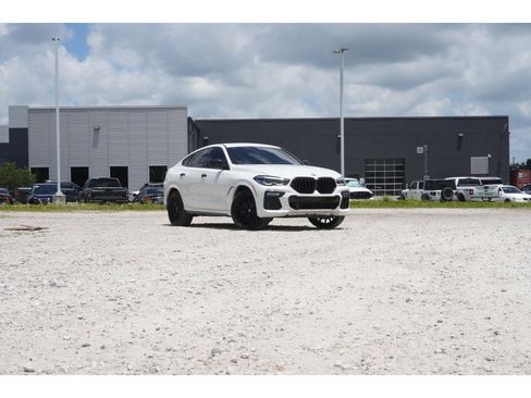 Used 2021 BMW X6 xDrive40i w/ M Sport Package AWD/4WD image 2