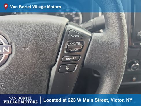 Used 2022 Nissan Frontier SV w/ Technology Package AWD/4WD image 16
