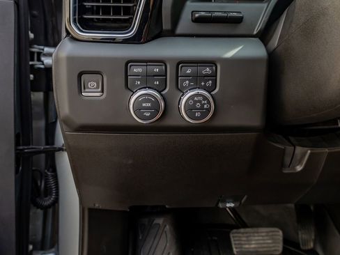 Used 2024 GMC Sierra 2500 Denali Ultimate image 22