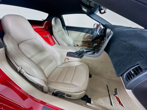 Used 2007 Chevrolet Corvette Convertible w/ Preferred Equipment Group RWD image 23