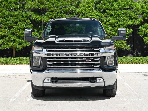 Used 2022 Chevrolet Silverado 2500 LTZ w/ Z71 Off-Road Package AWD/4WD image 2