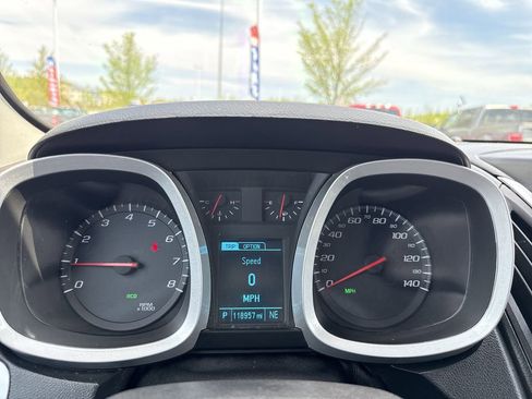 Used 2017 Chevrolet Equinox LT w/ Convenience Package AWD/4WD image 17