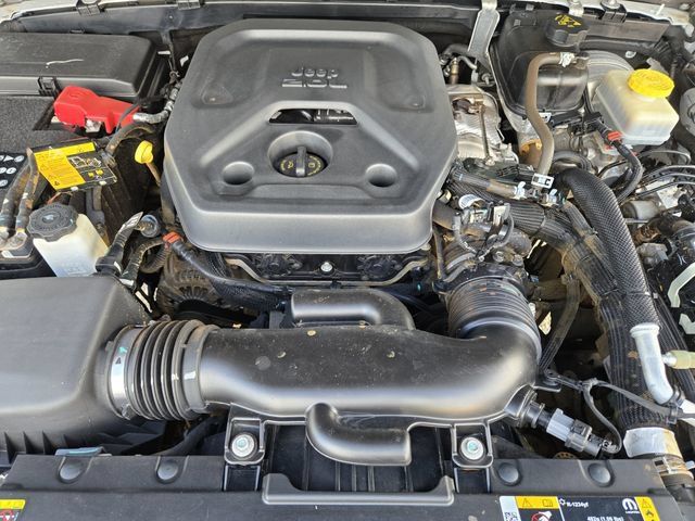Certified 2023 Jeep Wrangler Unlimited Rubicon AWD/4WD image 33