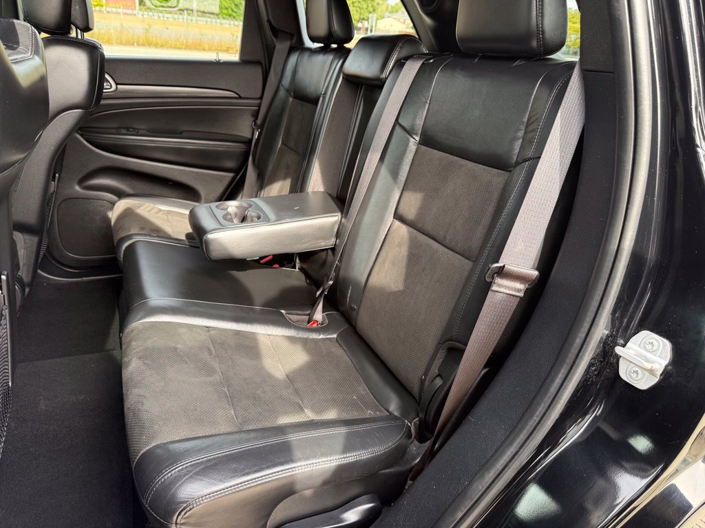 Used 2020 Jeep Grand Cherokee Altitude AWD/4WD image 22