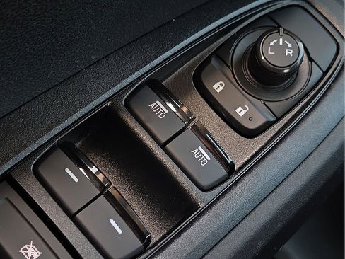 New 2026 Subaru Crosstrek 2.0i Premium AWD/4WD image 18