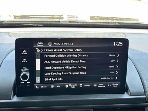 Used 2025 Honda Pilot TrailSport image 32