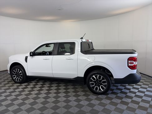 Used 2022 Ford Maverick Lariat w/ Lariat Luxury Package FWD image 8