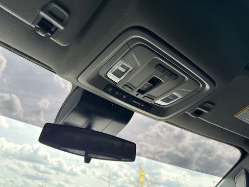 Used 2025 GMC Sierra 1500 Elevation w/ Preferred Package AWD/4WD image 25