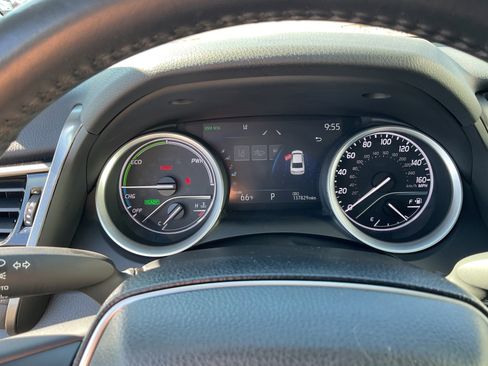 Used 2022 Toyota Camry XLE w/ Cold Weather Package FWD image 24