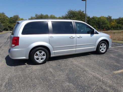 Used 2012 Dodge Grand Caravan SXT w/ Entertainment Group 1 image 12