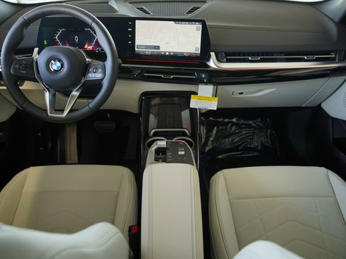 New 2026 BMW X2 xDrive28i w/ Technology Package image 13