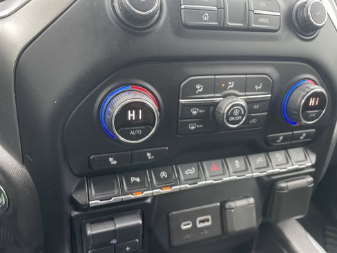 Used 2021 Chevrolet Silverado 1500 LT Trail Boss w/ Convenience Package II image 33