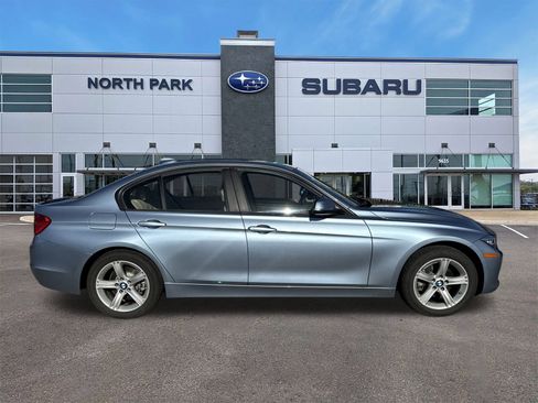 Used 2015 BMW 320i Sedan image 2