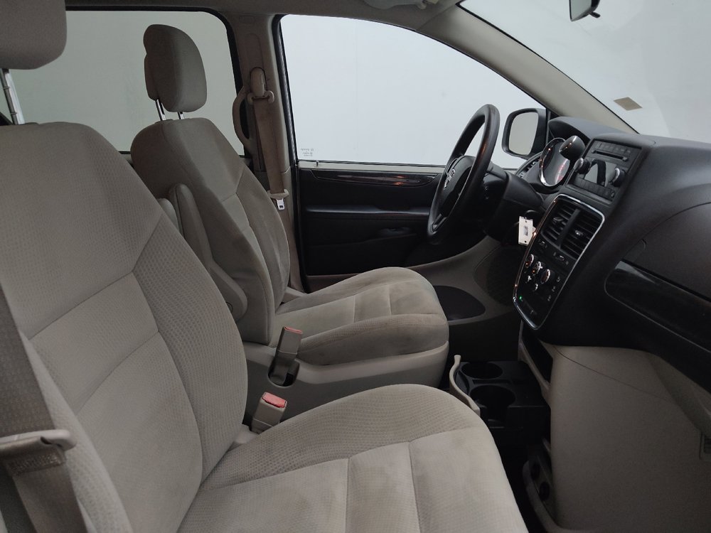 Used 2017 Dodge Grand Caravan SE FWD image 21