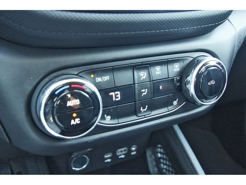 Used 2021 Chevrolet TrailBlazer LT w/ Convenience Package image 28