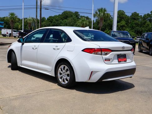 Used 2022 Toyota Corolla LE FWD image 21