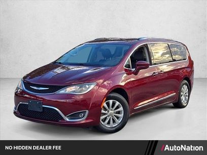 Used 2019 Chrysler Pacifica Touring-L w/ Premium Audio Group