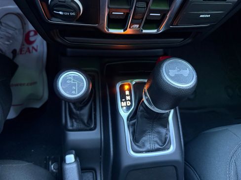 Certified 2023 Jeep Wrangler Unlimited Sport image 25