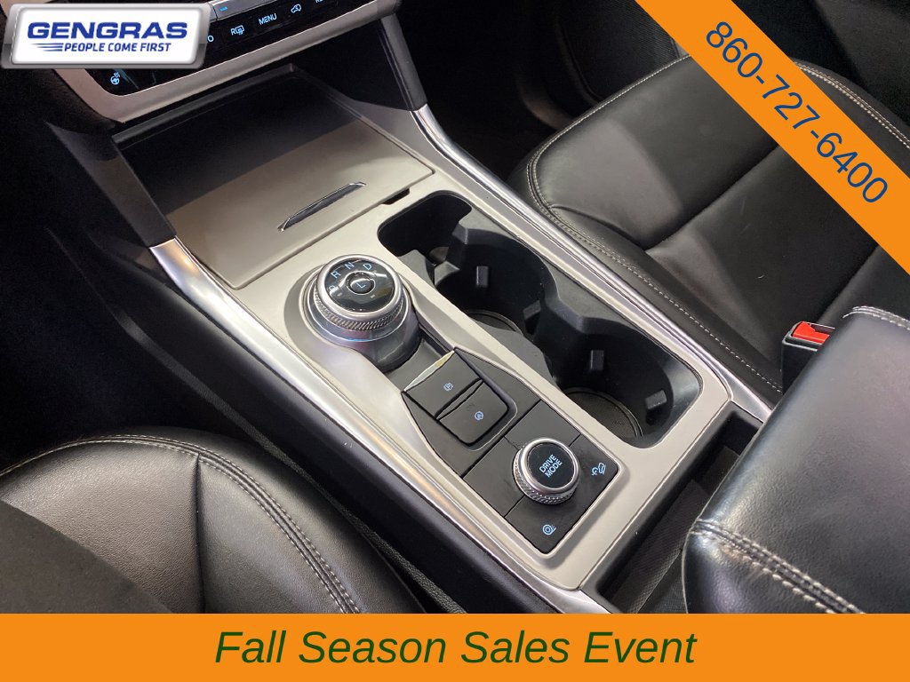 Used 2022 Ford Explorer XLT w/ Equipment Group 202A AWD/4WD image 17