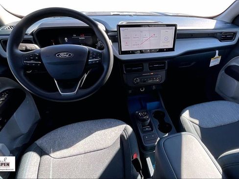 New 2026 Ford Maverick XLT image 5