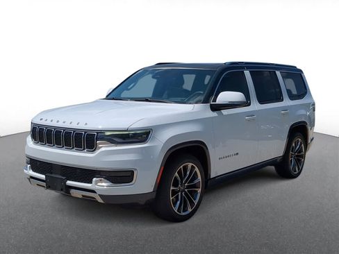 Used 2022 Jeep Wagoneer Series III w/ Premium Group I AWD/4WD image 4