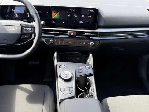 New 2026 Kia Sportage S image 16