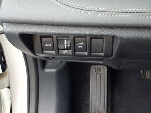 Used 2025 Subaru Outback Limited AWD/4WD image 21