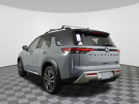 New 2025 Nissan Pathfinder Platinum w/ Black Appearance Package image 17
