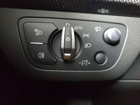 Used 2018 Audi SQ5 Prestige AWD/4WD image 34