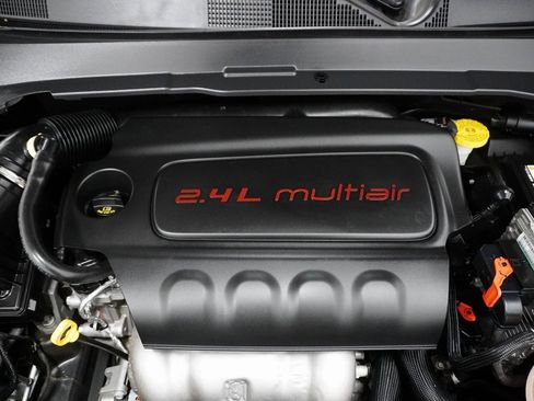 Used 2022 Jeep Compass Trailhawk w/ Sun and Sound Group image 10