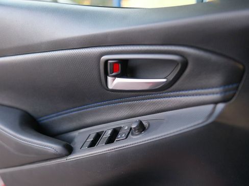 Used 2019 Toyota Yaris XLE image 12