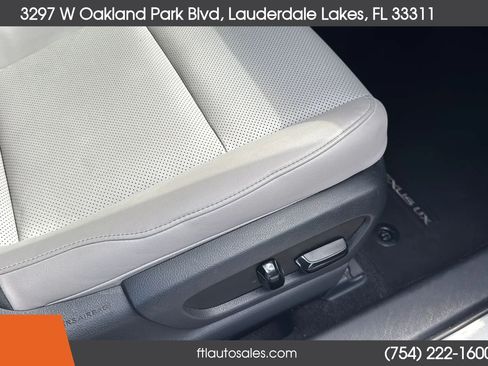 Used 2019 Lexus UX 200 w/ Premium Package FWD image 39